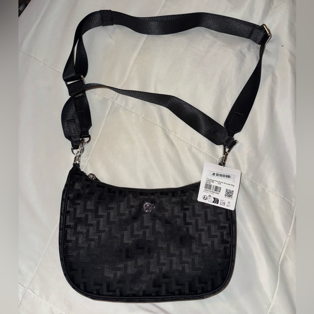 Lululemon city esentials small shoulder bag - Picture 2 of 4